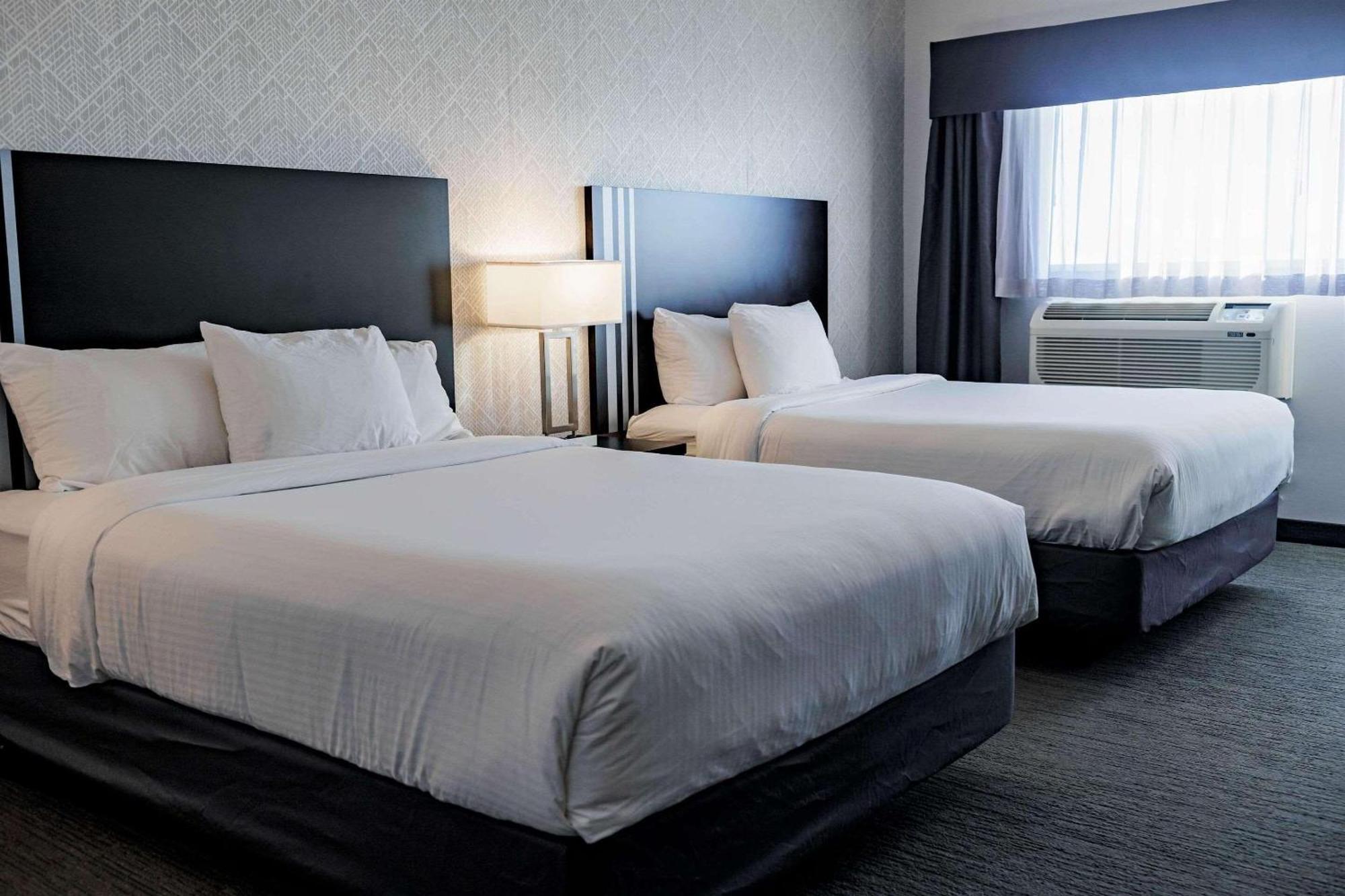 Park Inn By Radisson Edmonton Airport Leduc Ngoại thất bức ảnh